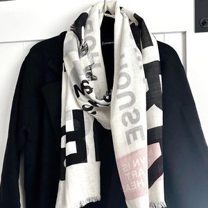 Burberry *RARE* Scarf Lightweight Black & White Horseferry